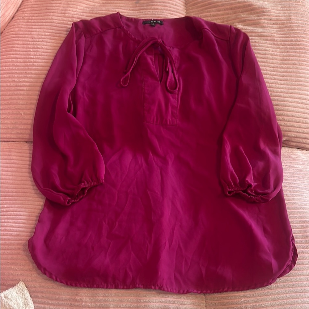 Elegant Women's Magenta Blouse